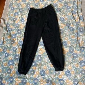 Pumiey black high-waisted sweatpants with elastic waistband